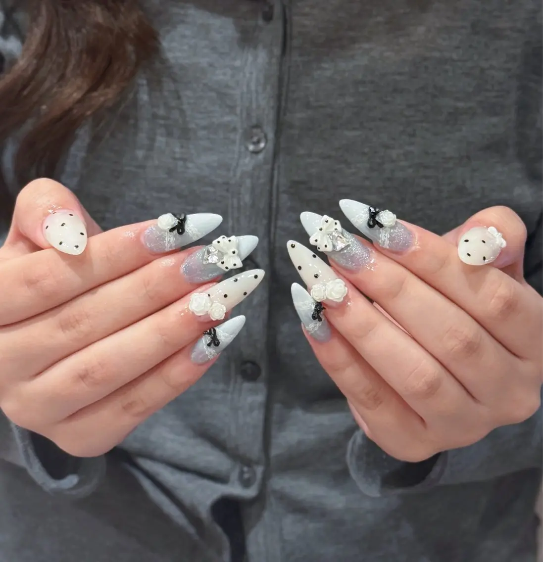 セミロング ハンドネイル Aila Nail ShinOkuboのネイルデザイン
