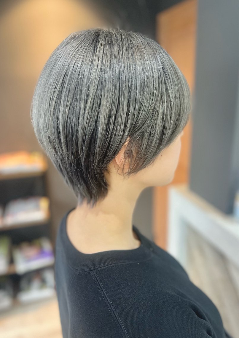 ショート カラー 似合わせ/顔周り 💛Mayuka🧡のヘアスタイル