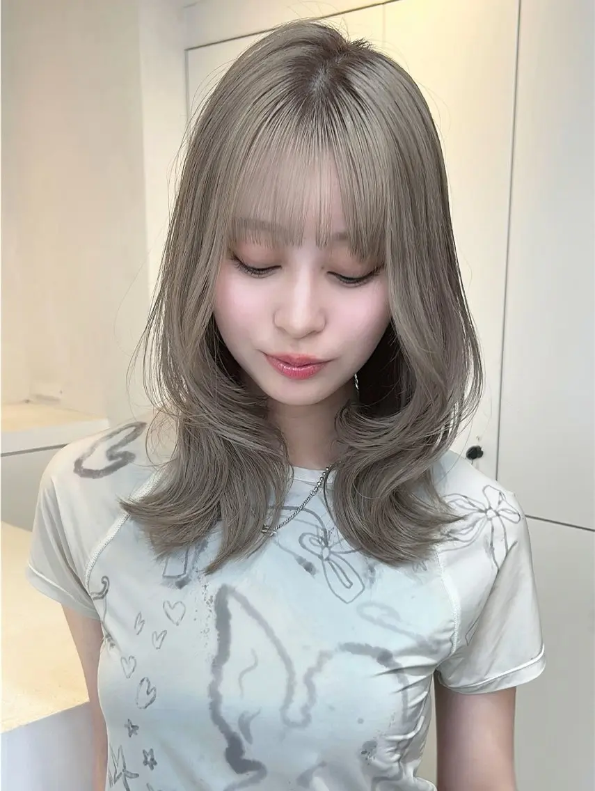 ミディアム カラー ヘアカラー トリートメント ヘアセット 透け感ベージュ🤎 韓国ヘアtakutoのヘアスタイル