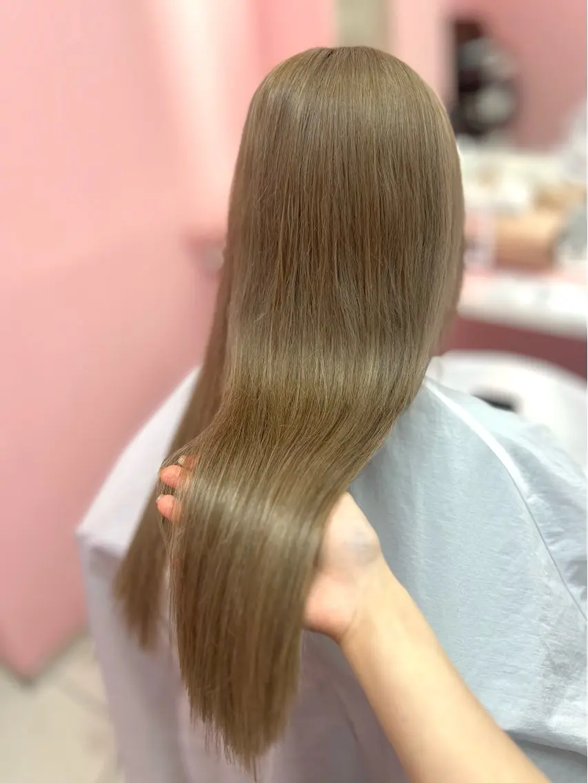 ロング シールエクステ くびれヘア エクステ ヨシンモリ 韓国風ヘア ヘアカラー エクステ シーズン エクステ/大阪梅田駅のヘアスタイル