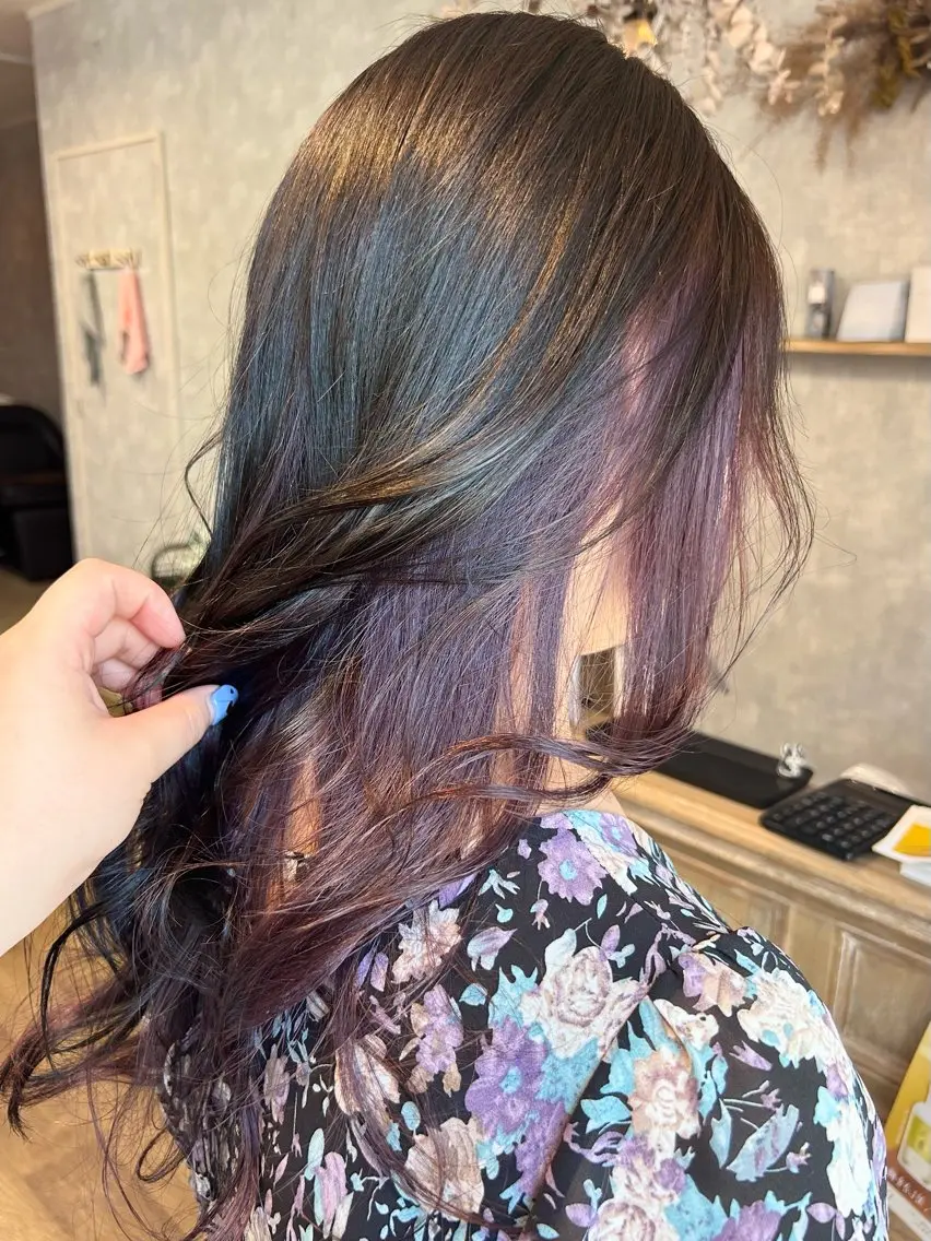 セミロング カラー インナーカラー レイヤーカット 亜美💎6月7月は お早めのご予約を✨のヘアスタイル