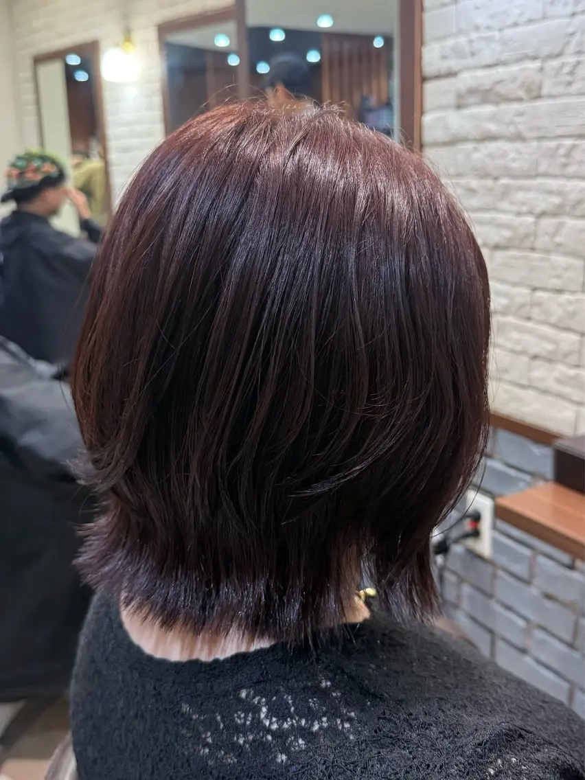 ショート カラー くびれヘア レイヤーカット 外ハネヘア 縮毛矯正 ✨ヒナタ✨丁寧さNo .1/似合わせカットのヘアスタイル
