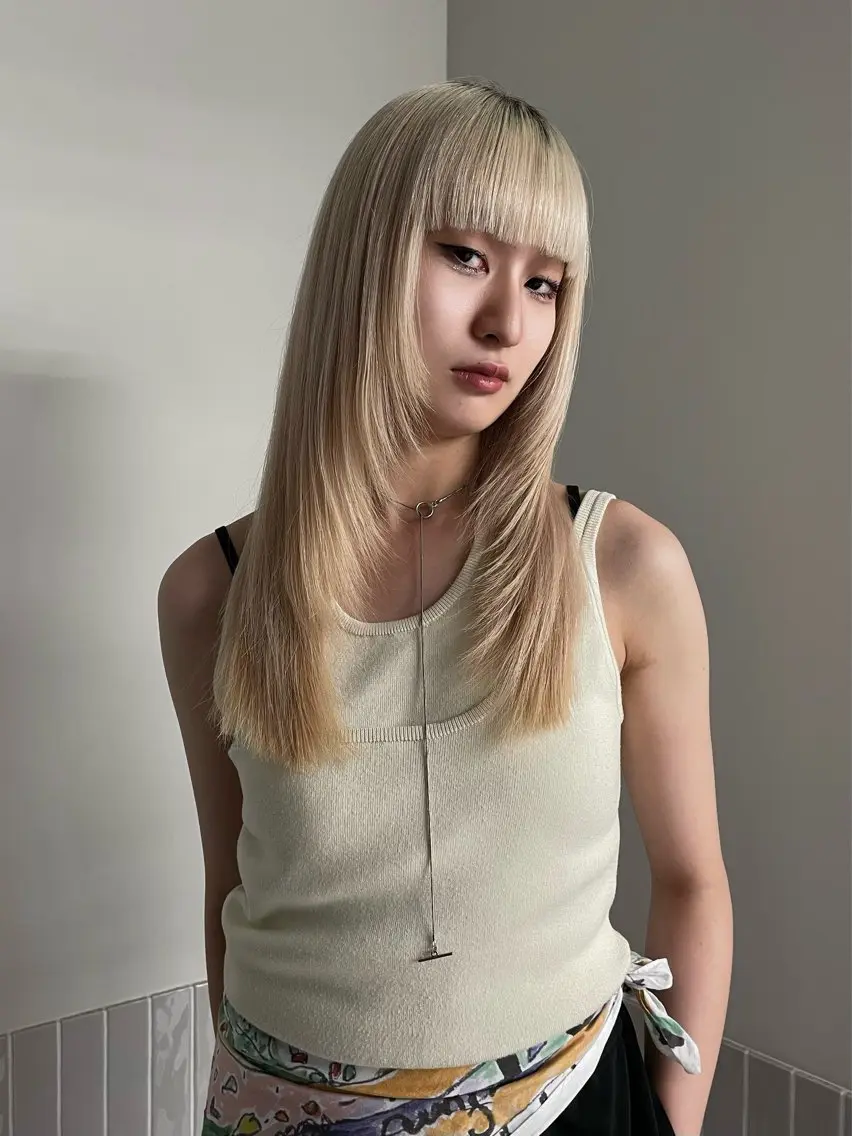 ロング カラー 顔まわりレイヤー 顔周りカット レイヤーカット HARUKA/原宿 ショートカットモデルのヘアスタイル
