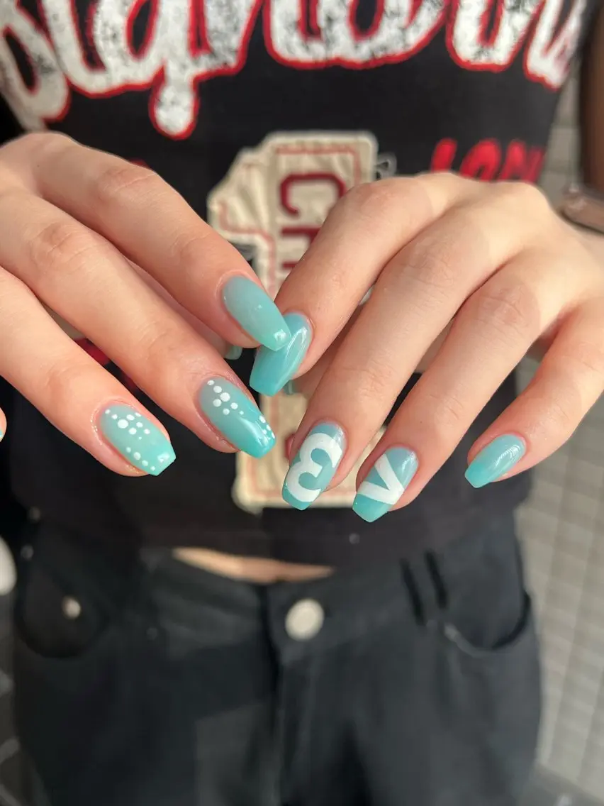 ネイル ハンドネイル Hata nail 🎀個性派ニュアンスのネイルデザイン