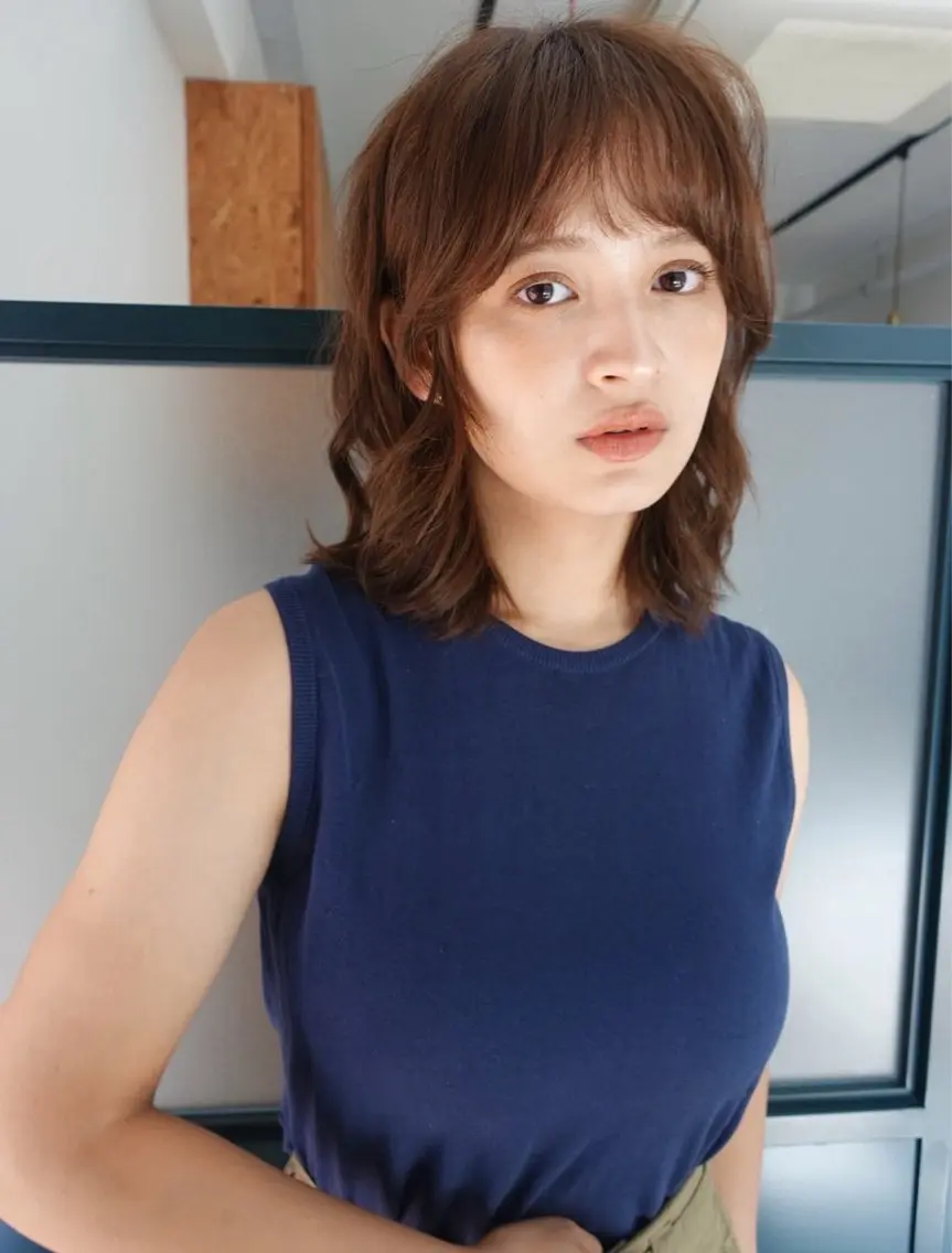 ミディアム カット 暖色/パーマ 🌼クニトウメイのヘアスタイル