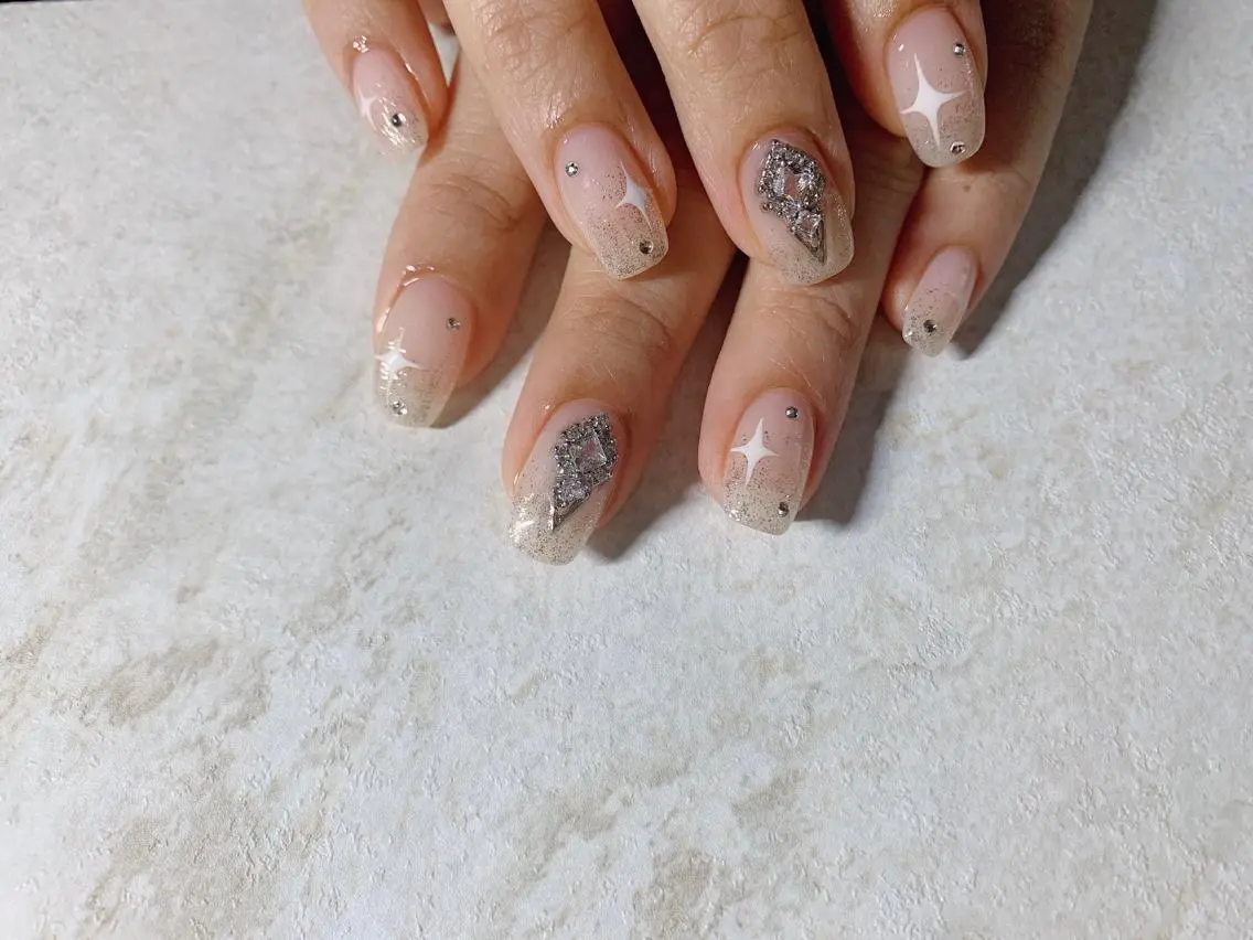 ネイル Cutil. Nail🌈のネイルデザイン