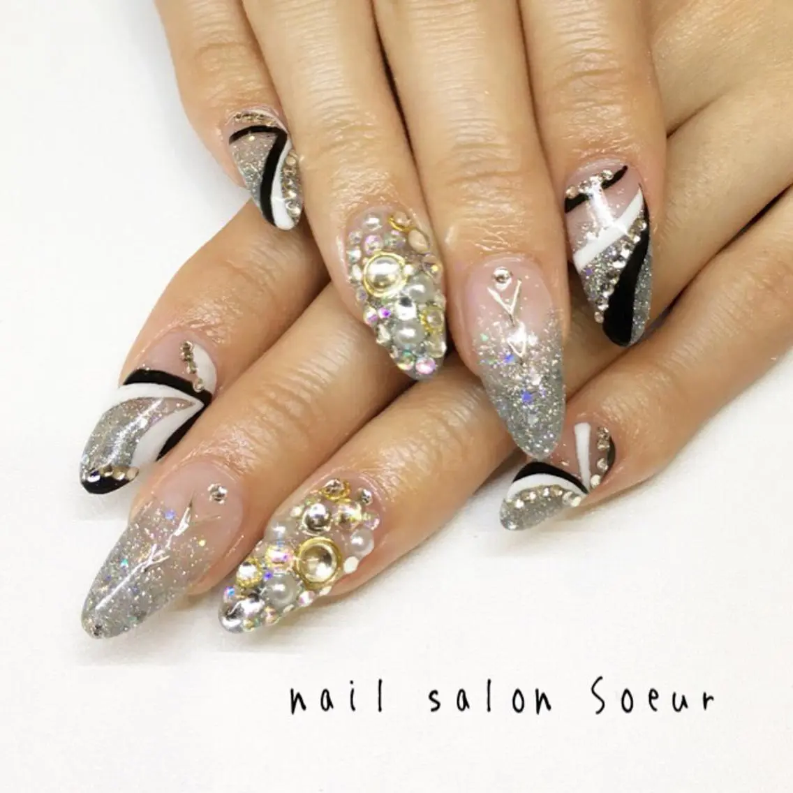 ネイル ラメ(グリッター) ラメグラデーション 持ち込み スカルプネイル シルバー ハンドネイル nail salon Soeurのネイルデザイン