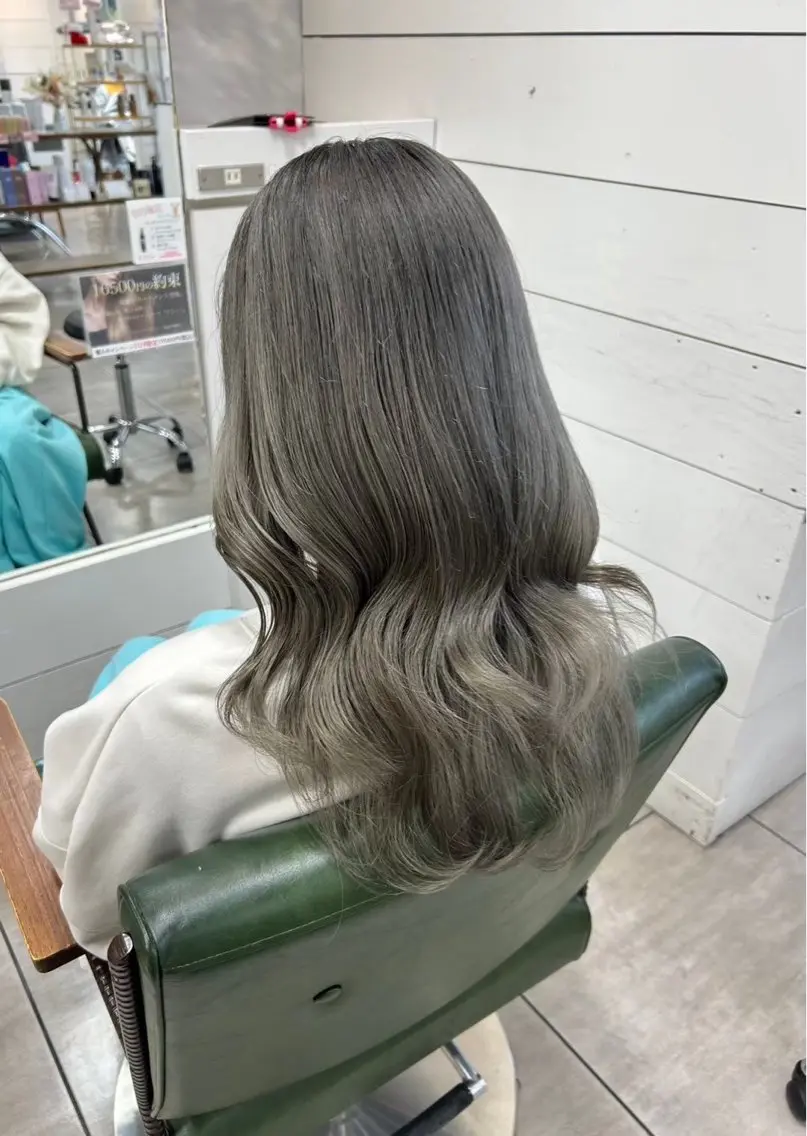 ロング カラー ヘアカラー 本尾 空大のヘアスタイル