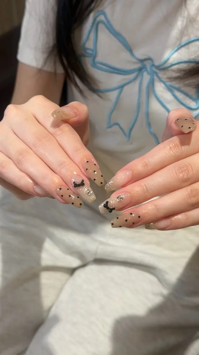 ネイル ドット ハート ハンドネイル NailAVANCE Ichikaのネイルデザイン
