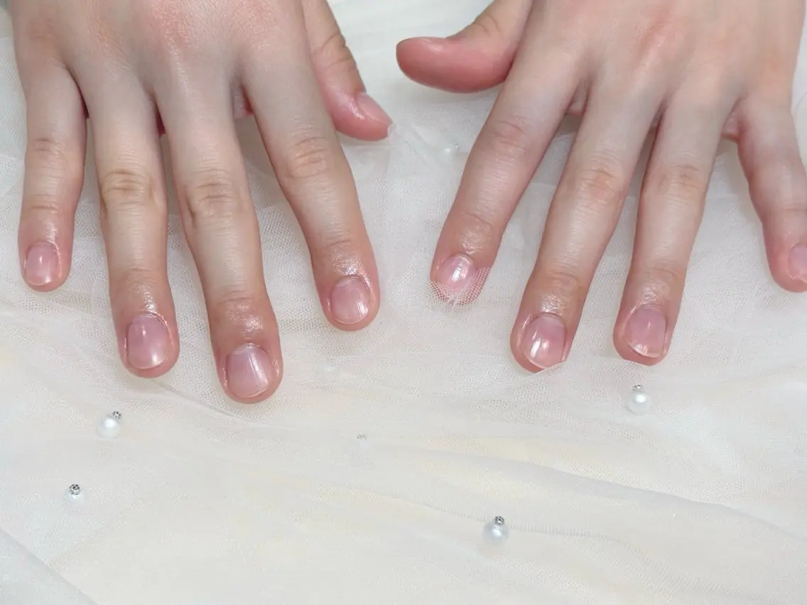ネイル ハンドケア Noa nail yuna🧁のネイルデザイン