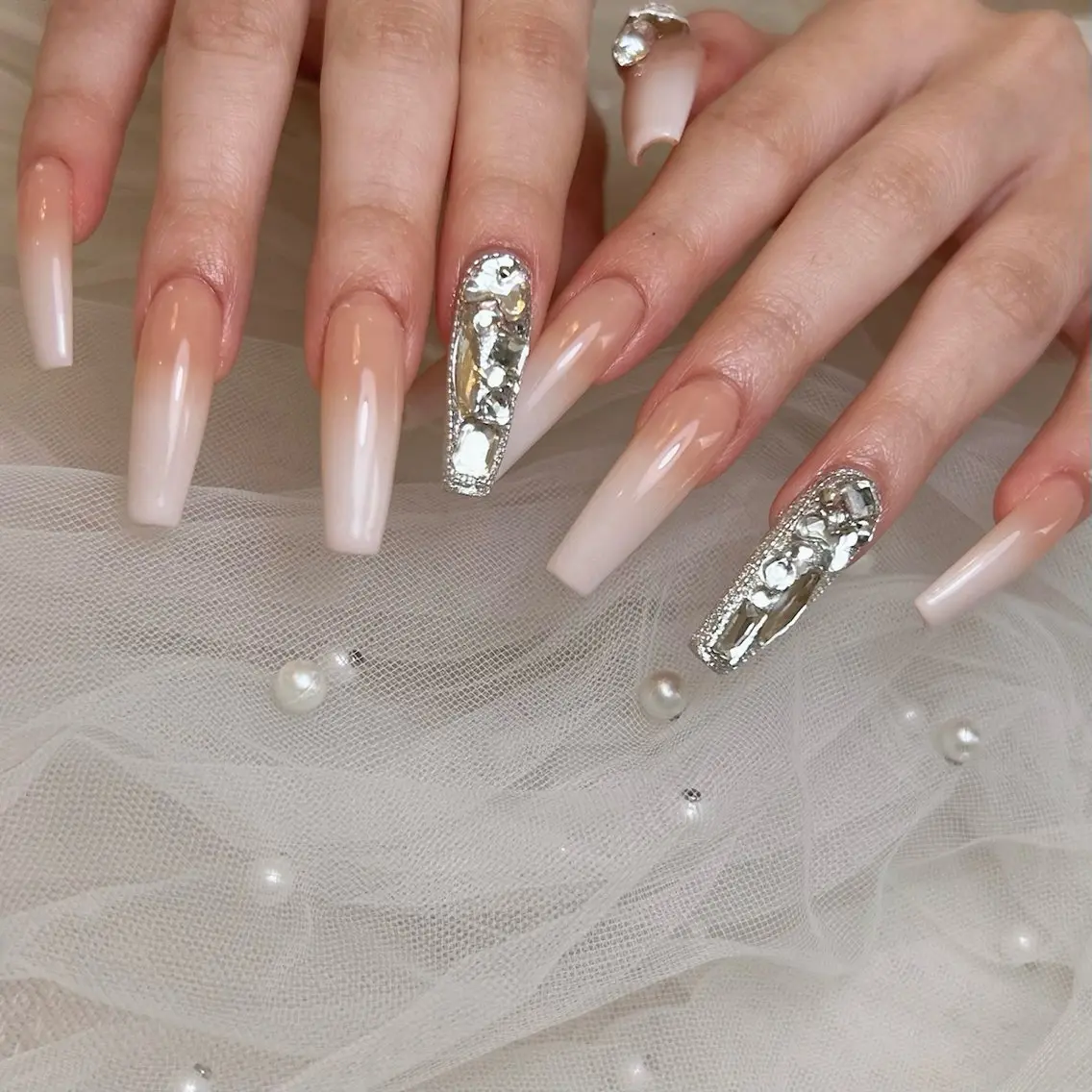 ネイル アートネイル nail salon 《A.sister》のネイルデザイン