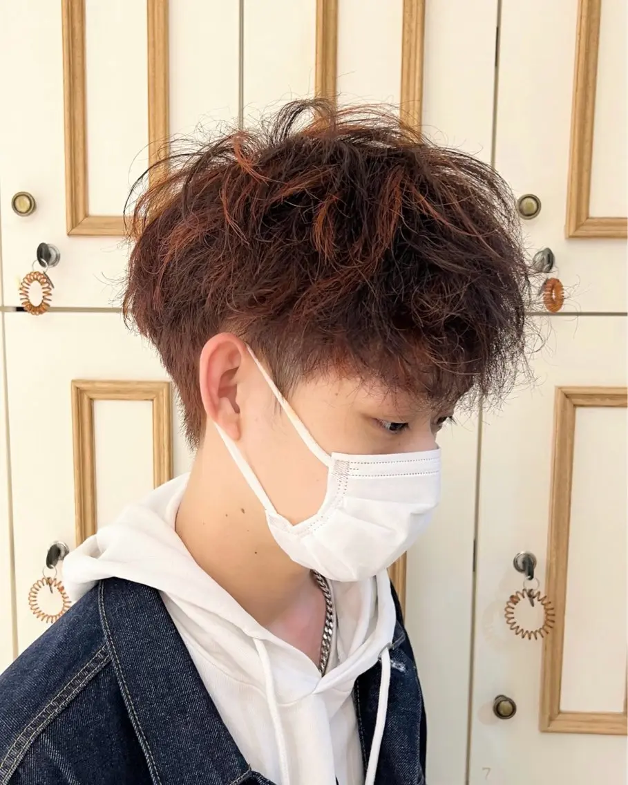 ショート カラー メンズ メンズハイライト ハイライトカラー ハイライト カット ヘアカラー モデル募集 セイノチヒロのヘアスタイル