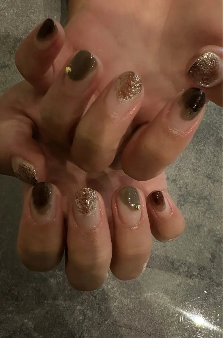 ネイル ボルドー ニュアンスネイル Sei | cres nailのネイルデザイン
