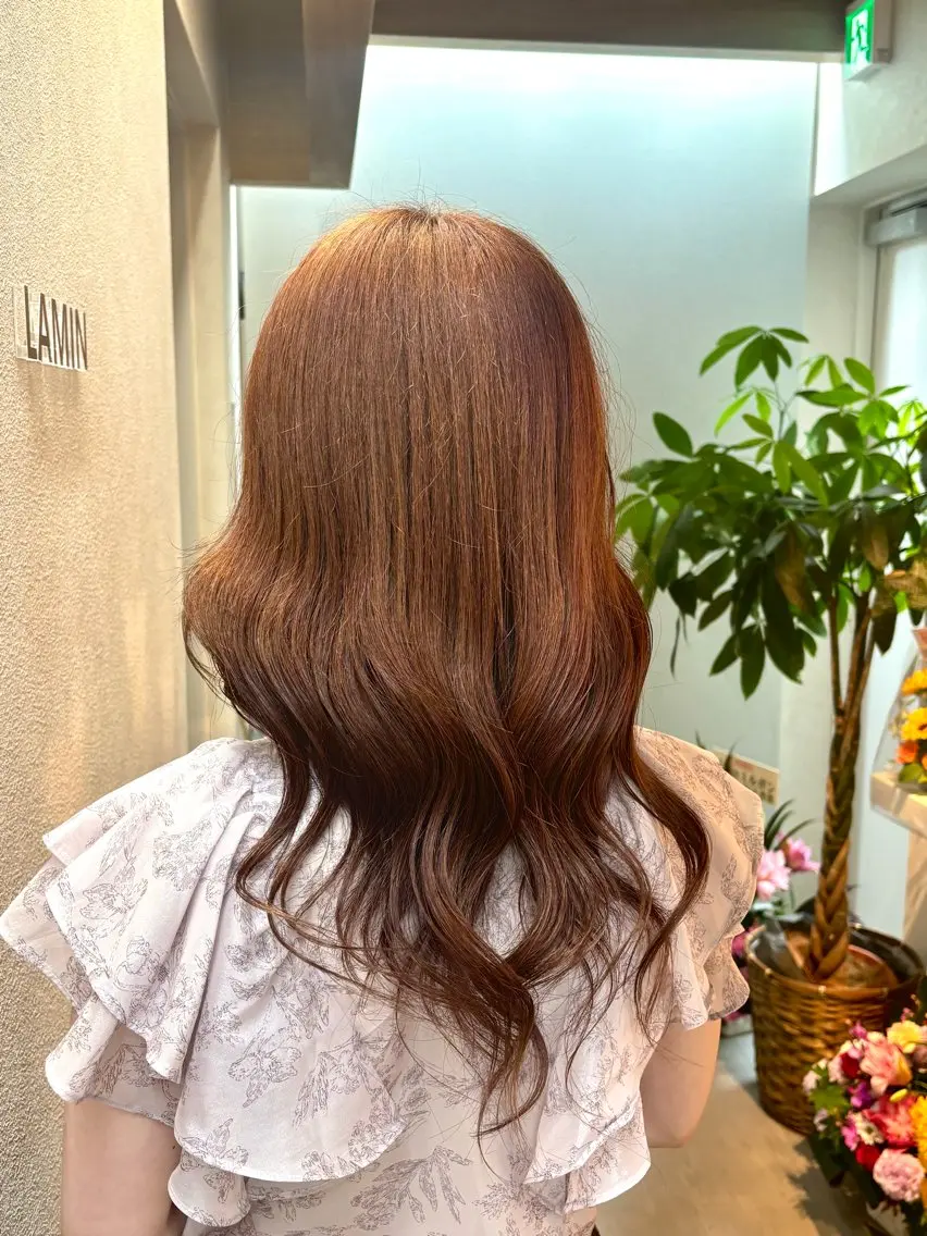 ロング ピンクブラウン カット ヘアカラー 末廣 向日葵のヘアスタイル