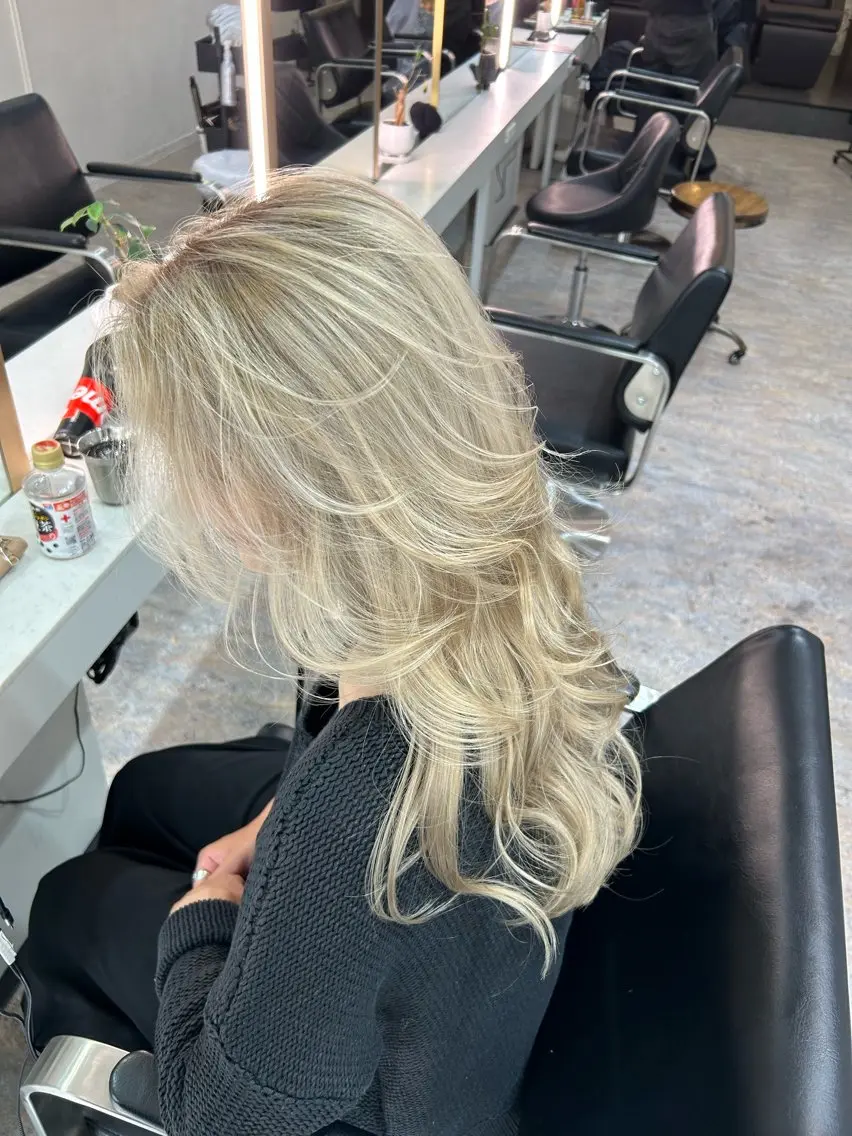 ロング カラー カット ヘアカラー トリートメント レイヤーカット BLend 渋谷のヘアスタイル