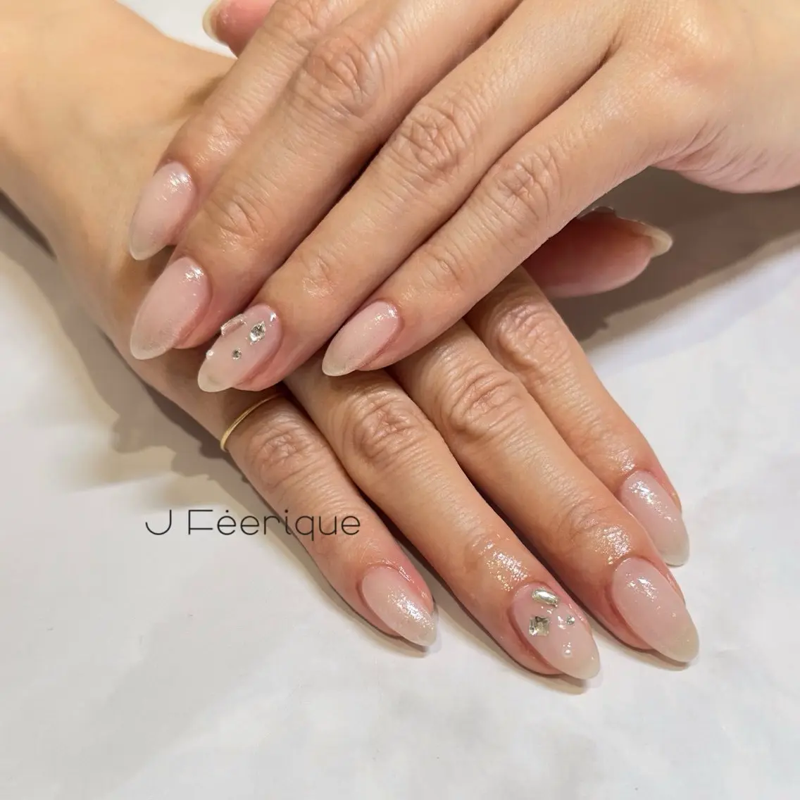 ネイル シンプルネイル ハンドネイル ハンドケア J Feerique ネイル/南森町のネイルデザイン