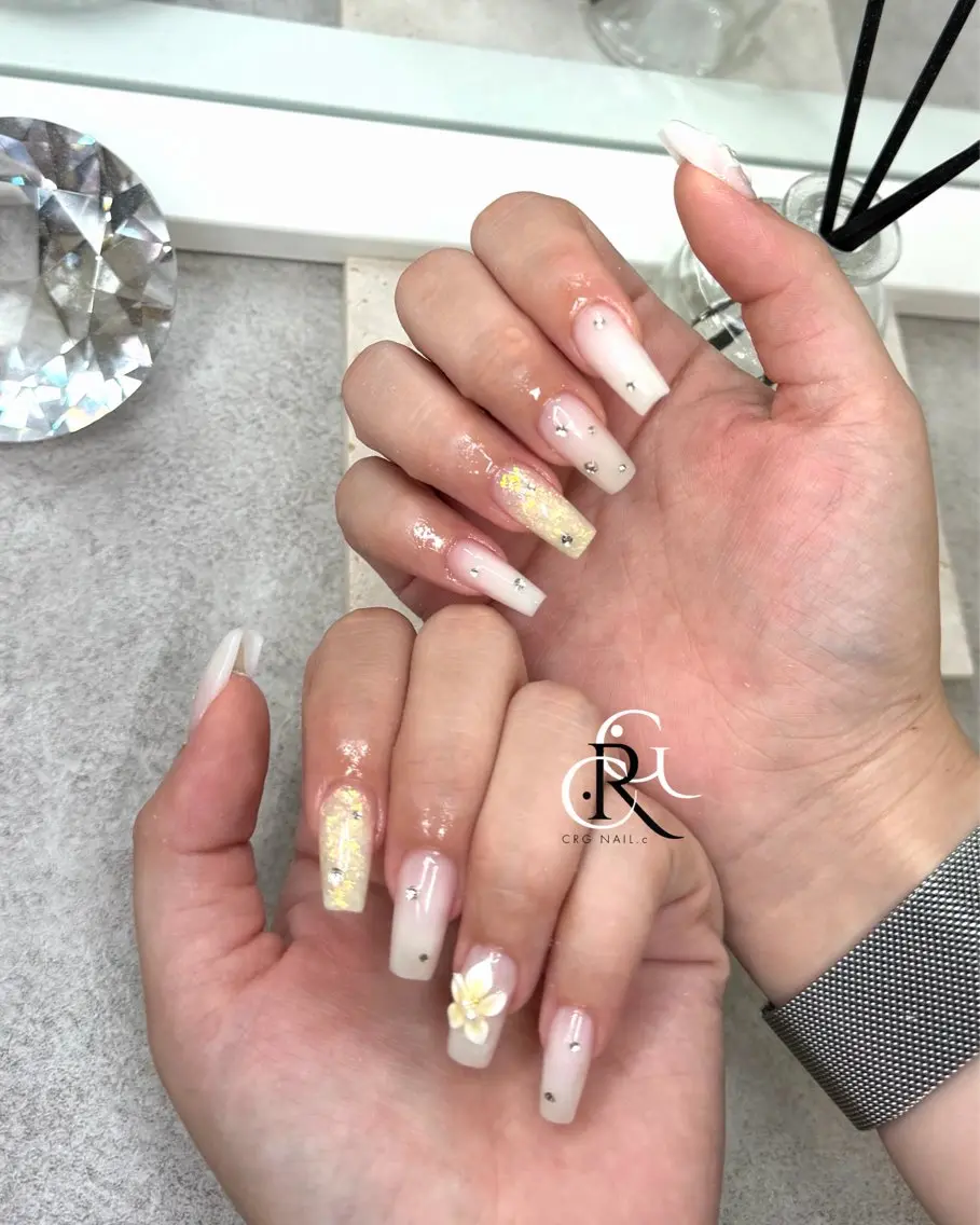 ショート ハンドネイル CRGNAIL EMIRIのネイルデザイン