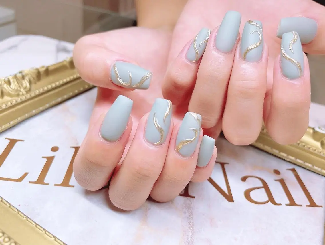 ネイル アニマル柄 ジェルネイル グラデーション ハードジェル キラキラネイル Lilas Nailのネイルデザイン
