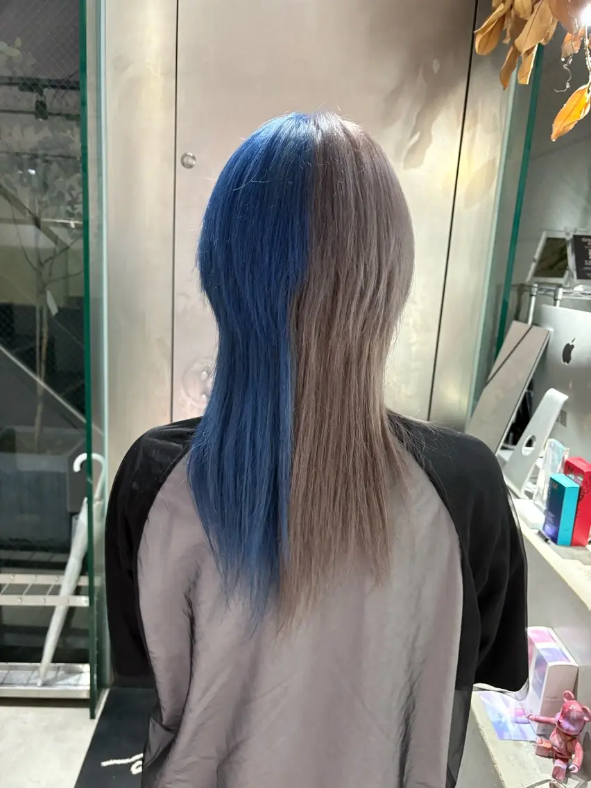 ロング カラー デザインカラー mao/天神ブリーチ ハイトーンカラーのヘアスタイル