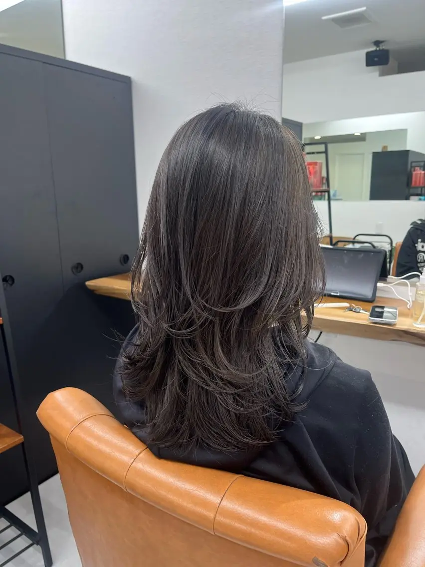 ミディアム ミディアムレイヤー レイヤーカット カット トリートメント レイヤー/韓国ヘア yunaのヘアスタイル
