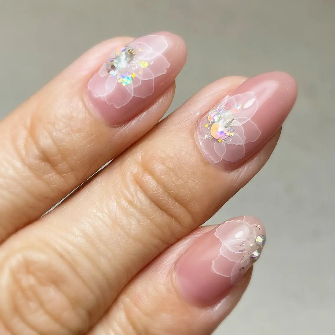 初めての方限定 ブライダルにおすすめ♪水彩アート付きジェルネイルの写真