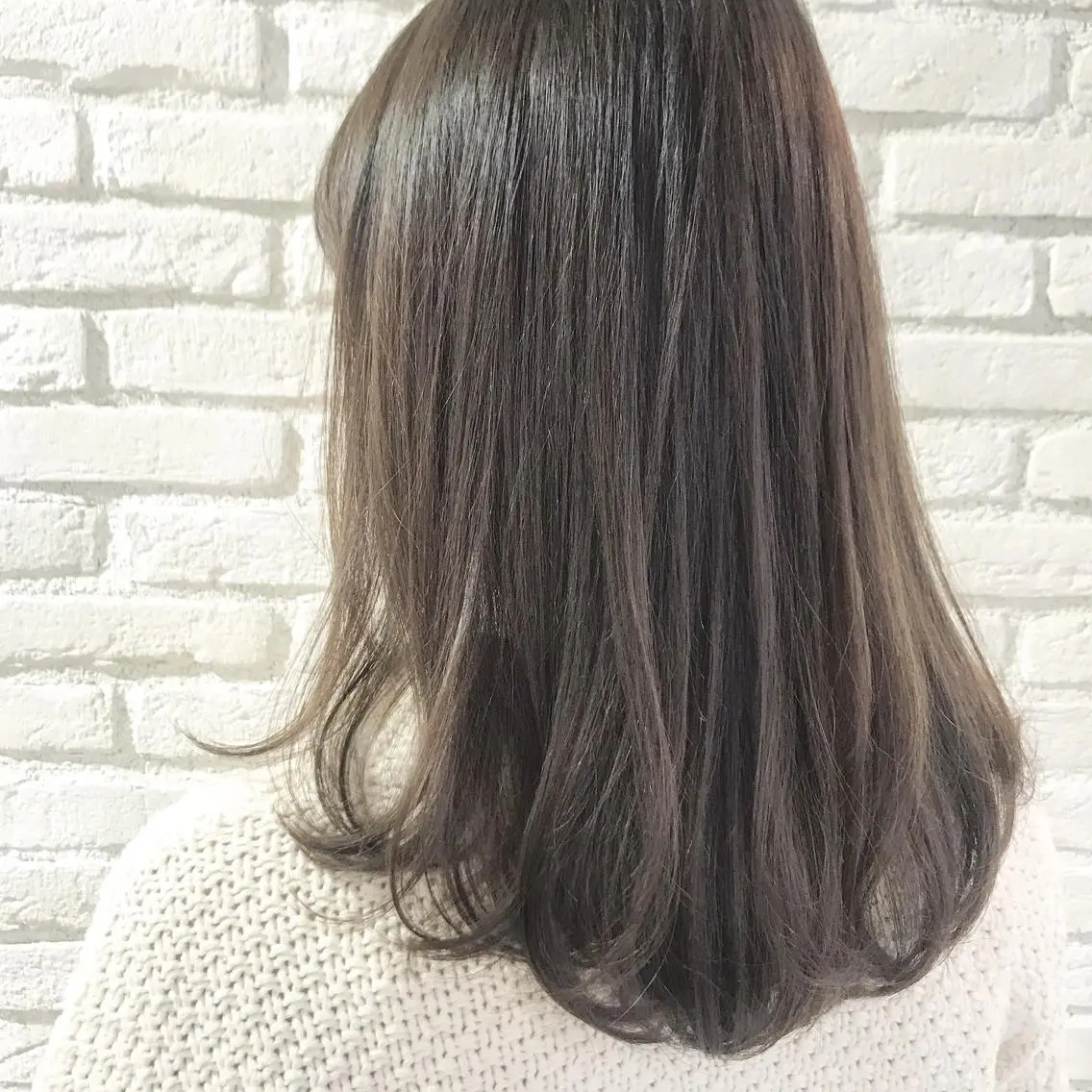 セミロング カラー 顔周りカット 伊 杏のヘアスタイル