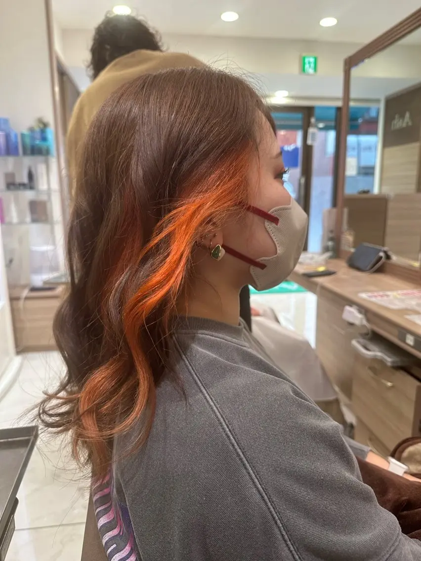 ロング ヘアカラー 小平 悠人のヘアスタイル