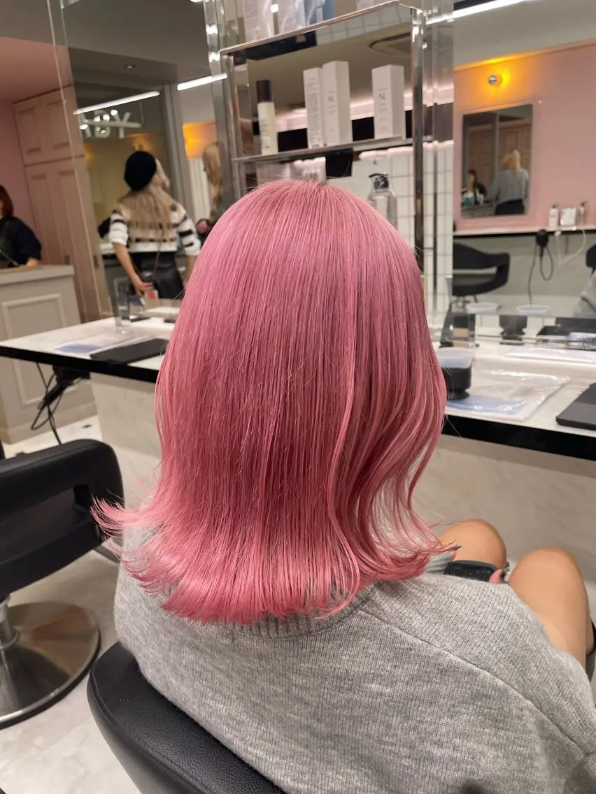 ロング カラー ヘアアレンジ ブリーチ ピンクカラー 髪質改善 トリートメント ヘアカラー トリートメント ヘアセット ピンク・ベージュ🩰 カラー🫧とらのヘアスタイル