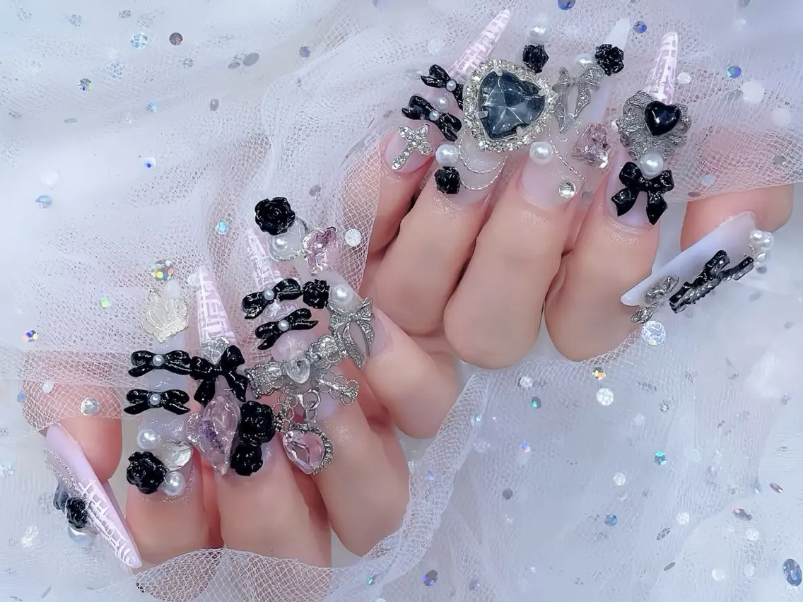 ネイル オーロラネイル ブルー フットネイル ジェルネイル 氷ネイル・うるうるネイル ハンドネイル Rin Nail 新大久保店のネイルデザイン