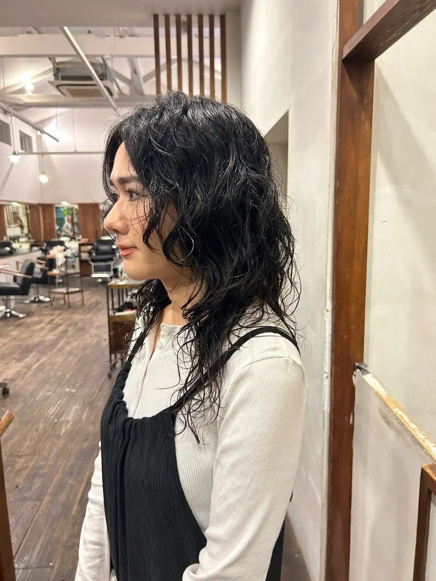 ミディアム パーマ ミディアムパーマ レイヤーカット パーマ MOK大阪梅田店 三ツ國 裕貴のヘアスタイル