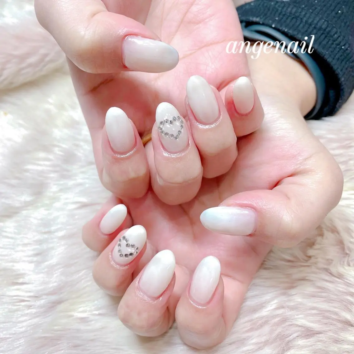 ネイル ハンドネイル オーナーネイリスト MAKIのネイルデザイン