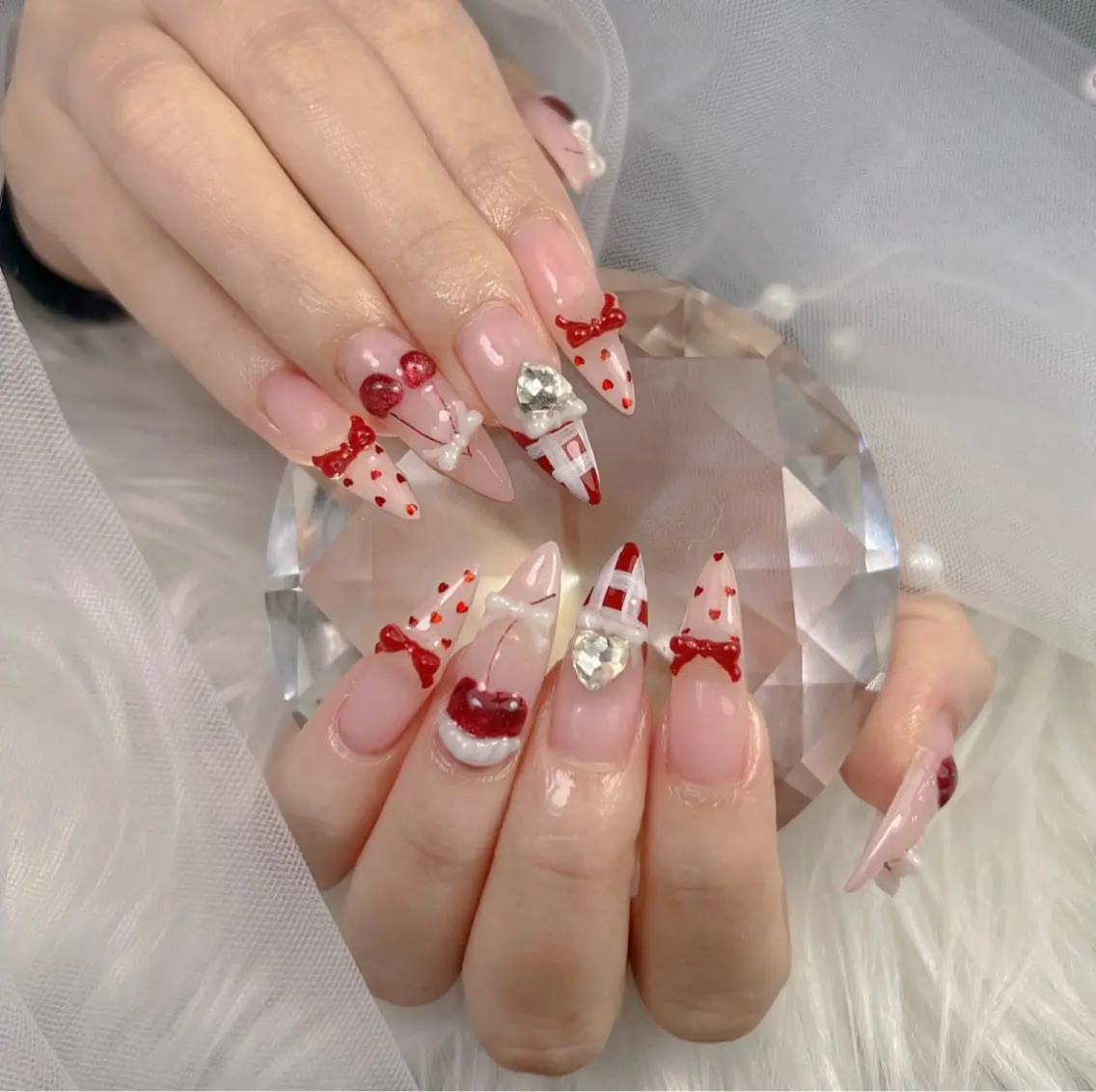 ネイル アートネイル オーロラネイル チークネイル 長さ出し フットネイル Miya _nailのネイルデザイン