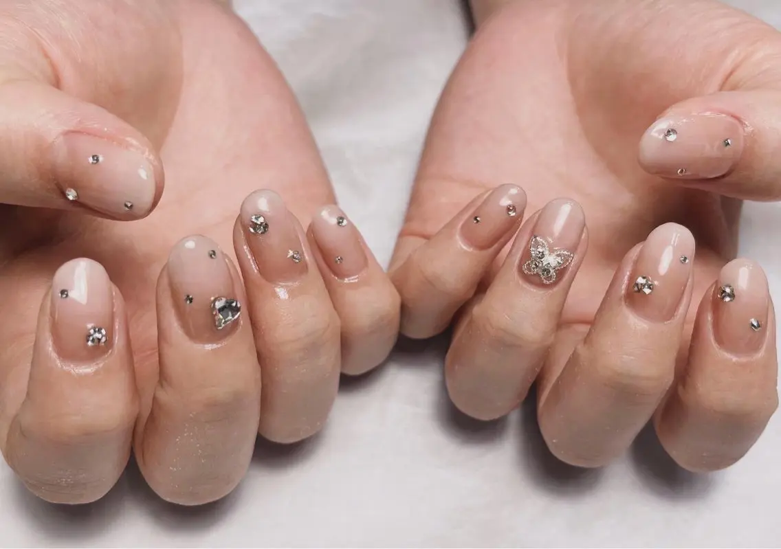 ネイル ジェルネイル ニュアンスネイル オフィスネイル パラジェル ワンホンネイル ハンドネイル BLANC.nail yuuのネイルデザイン