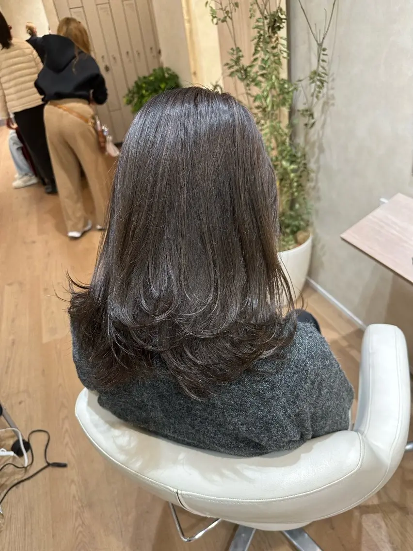 ミディアム レイヤーカット カット ヘアカラー 巻ける髪質改善🫧ハ イライト/永田汰伊智のヘアスタイル