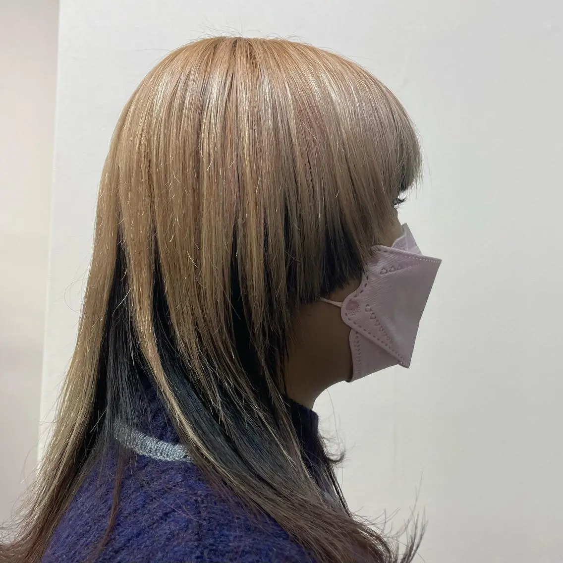 セミロング ウルフカット 大林 千尋のヘアスタイル