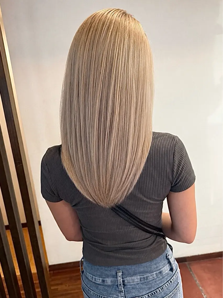 ロング カラー シルバー ヘアカラー トリートメント 田室 和幸のヘアスタイル