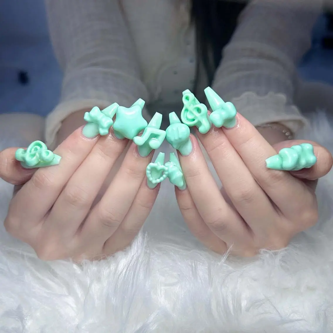 ネイル ガーリー 韓国ネイル シンプルネイル ハンドネイル ハンドケア Mika Nails 心斎橋のネイルデザイン