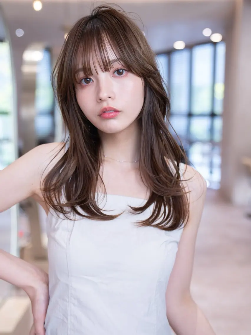 セミロング くびれヘア 顔まわりレイヤー 顔周りカット レイヤーカット 似合わせカット カット ヘアカラー トリートメント レイヤー似合わせ 透明感カラーりきやのヘアスタイル