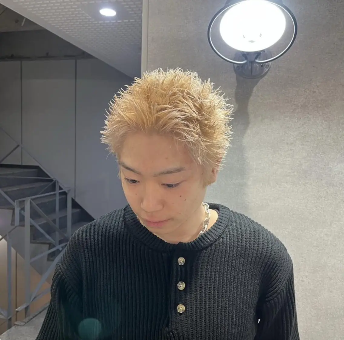 ショート カラー パーマ メンズ メンズブリーチ ベージュカラー ブリーチ ミルクティーベージュ カット ヘアカラー 🔥メンズ 特化🔥菊水皐暉🔥のヘアスタイル