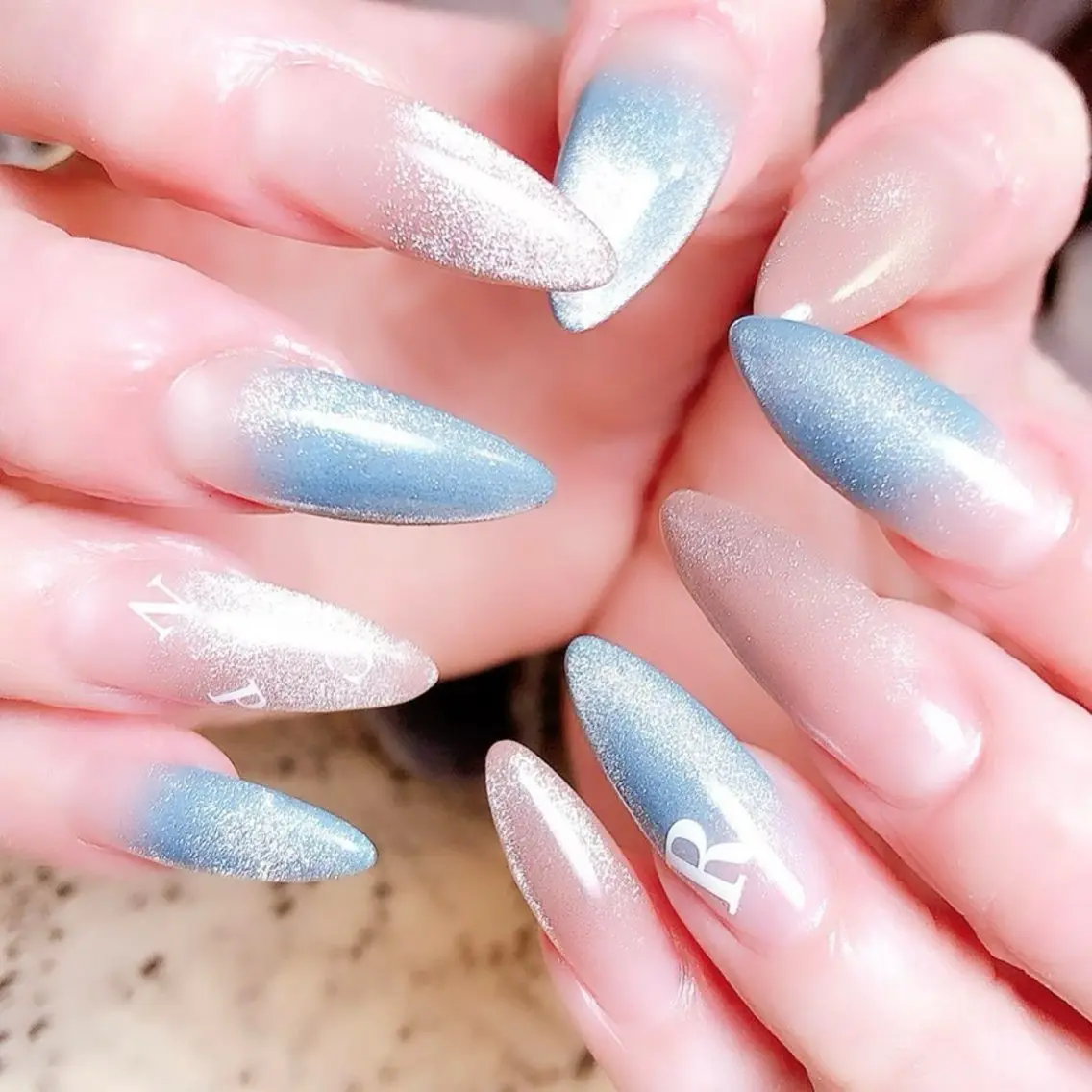 ネイル マグネットネイル ハンドネイル UnFLAIR 🐱WAKANAのネイルデザイン