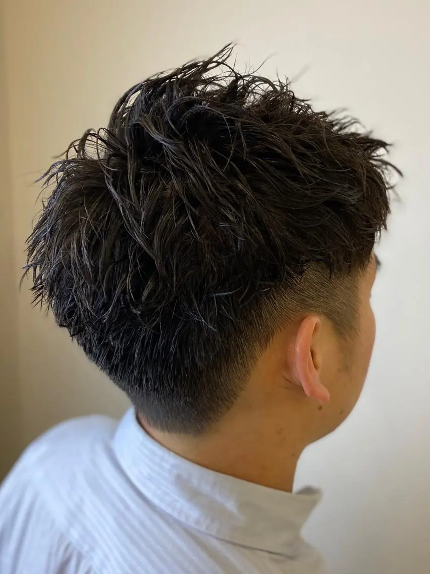 メンズデザインカット+眉カットorスキャルプシャンプーの写真