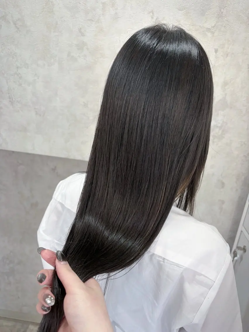ロング カット 縮毛矯正 うる艶カラー/美髪 折戸光希のヘアスタイル