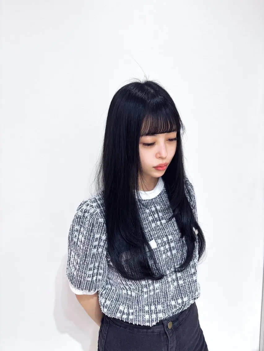 ロング カラー CHAiL.Yuzu 艶カラー韓国エクステのヘアスタイル