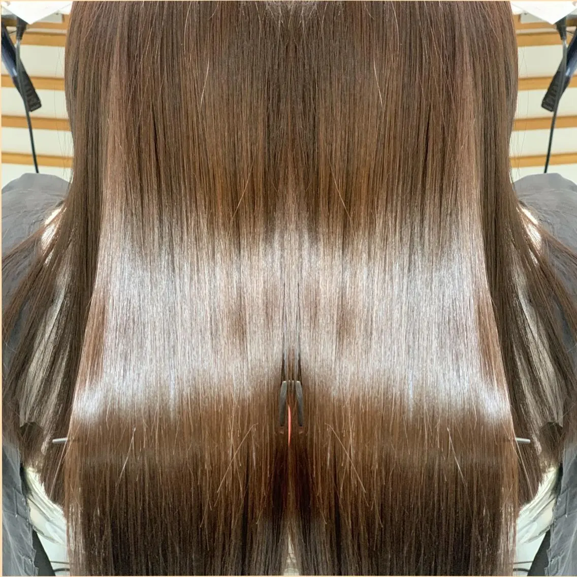 ロング パーマ ストレートパーマ カット ヘアカラー 縮毛矯正 髪質改善/縮毛矯正 /レイヤーカット岡部のヘアスタイル
