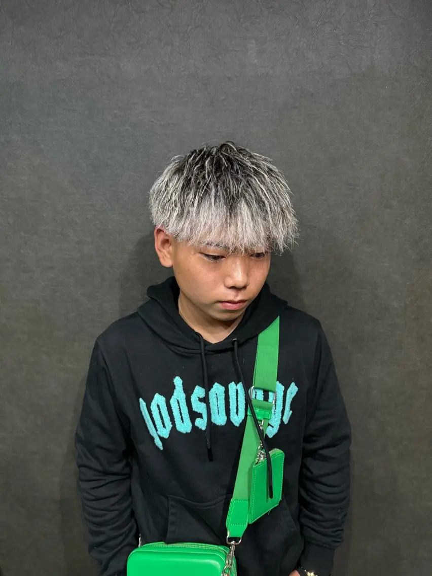 カラー パーマ メンズ カット ヘアカラー パーマ Les Mainsのヘアスタイル