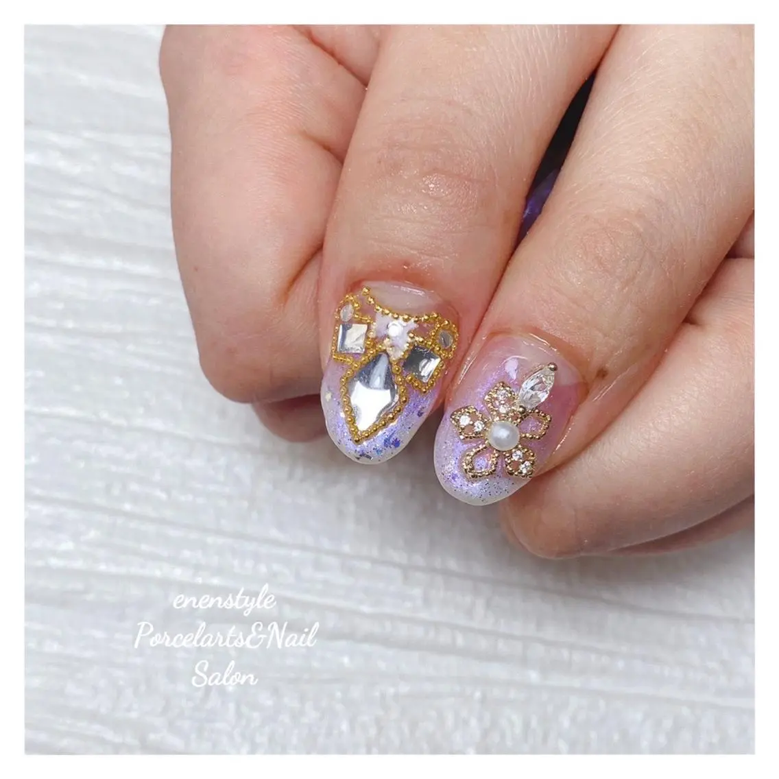 ミディアム ネイル 🐾enen style 🐾のネイルデザイン