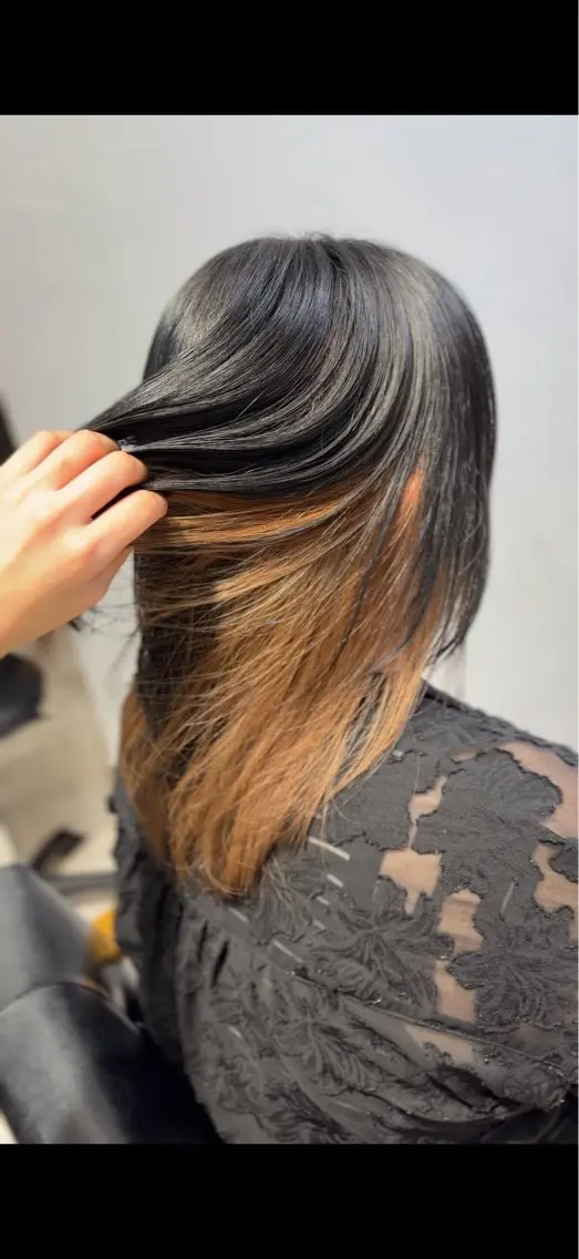 カラー ハイトーン GiseL AIRIのヘアスタイル