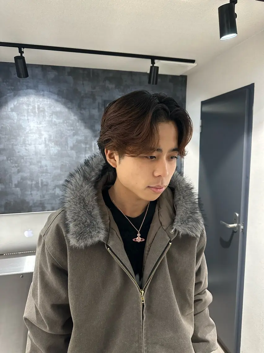 ミディアム パーマ メンズ カット パーマ 💈原宿指名No.1 センターパート💈のヘアスタイル