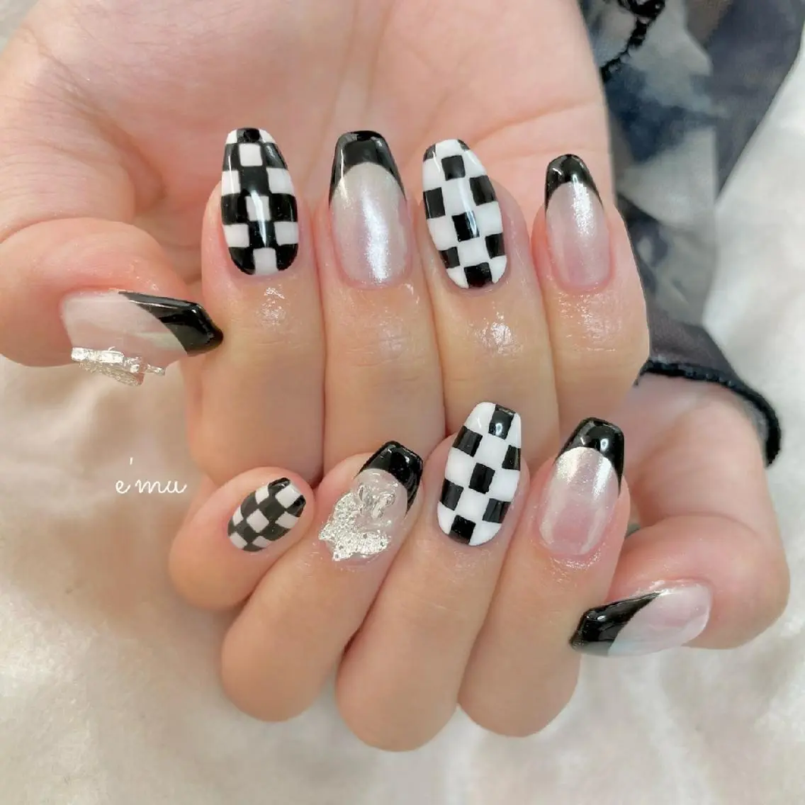 ネイル オーロラネイル フレンチネイル nail salon e'mu💐のネイルデザイン