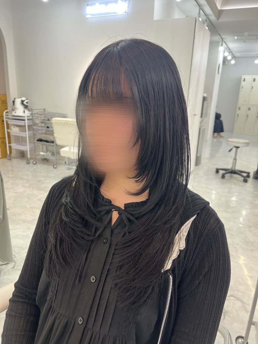 ロング ハイレイヤー レイヤーカット 網谷 萌夏のヘアスタイル